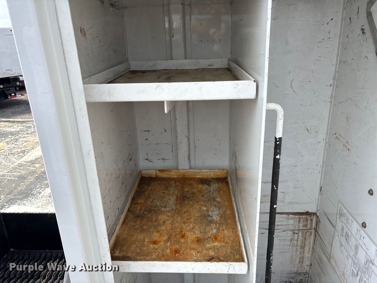 image for item EG8996 2013 Freightliner 114SD crane truck