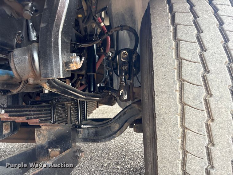 image for item EG8996 2013 Freightliner 114SD crane truck