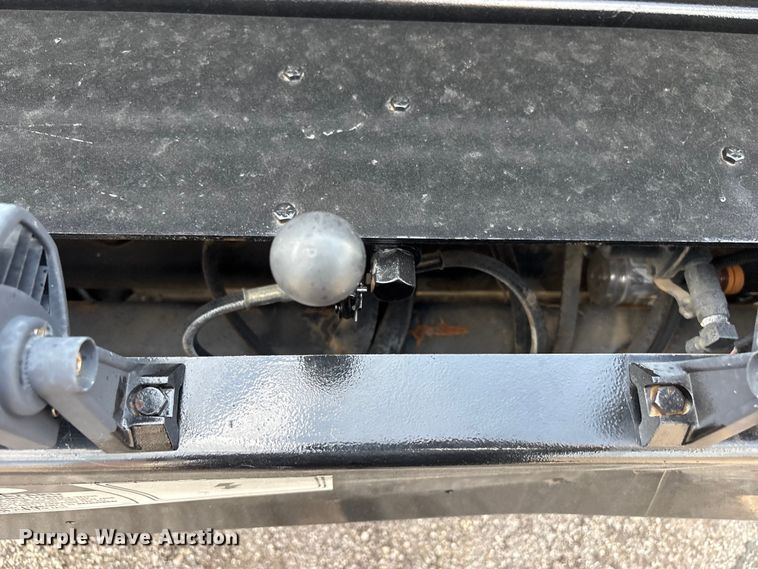 image for item EG8996 2013 Freightliner 114SD crane truck