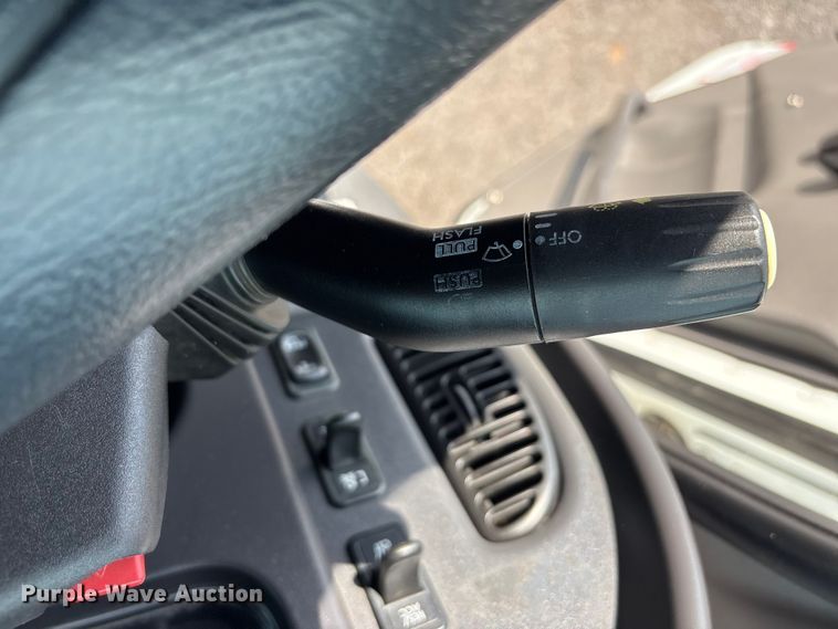 image for item EG8996 2013 Freightliner 114SD crane truck