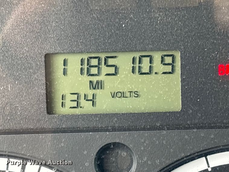 image for item EG8996 2013 Freightliner 114SD crane truck