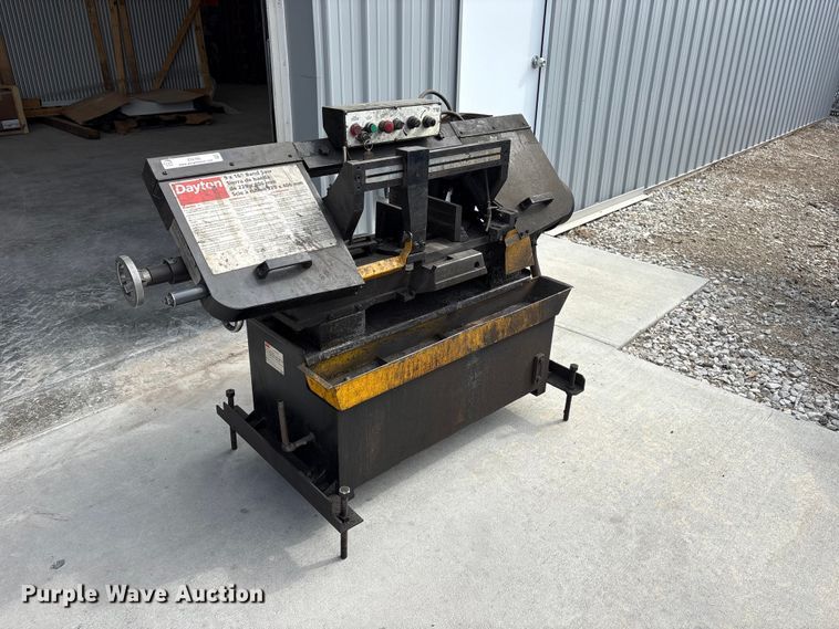 image for item EI5785 Dayton 4YG31 bandsaw