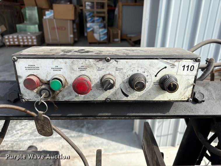 image for item EI5785 Dayton 4YG31 bandsaw