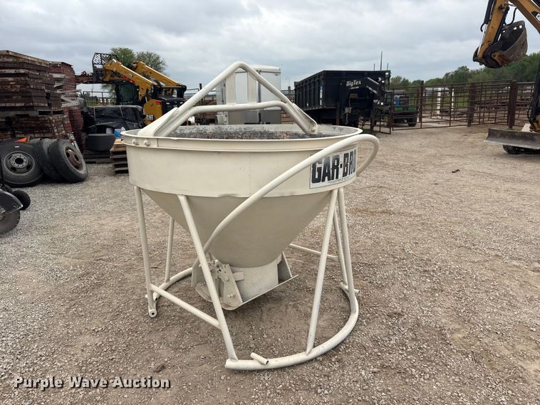 image for item EI5787 Gar-Bro 427-R crane concrete bucket