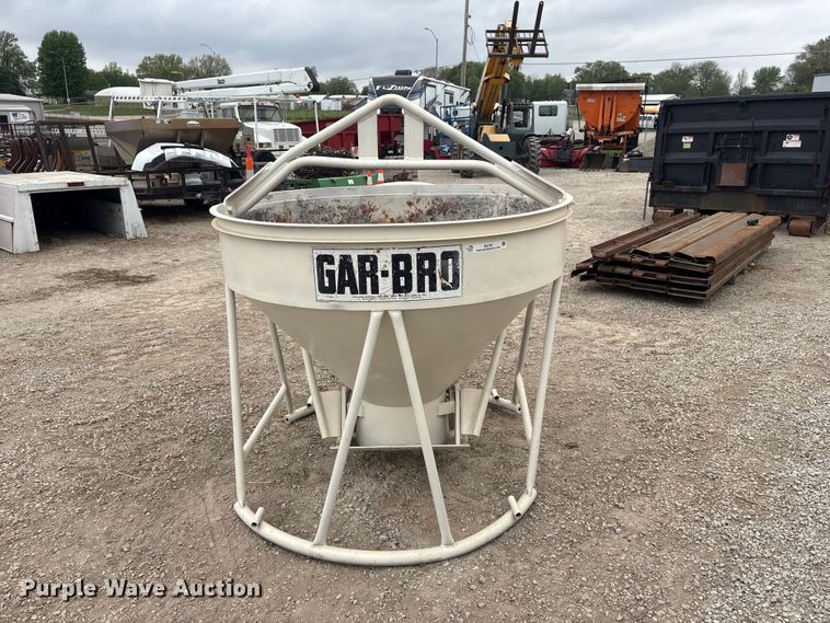 image for item EI5787 Gar-Bro 427-R crane concrete bucket