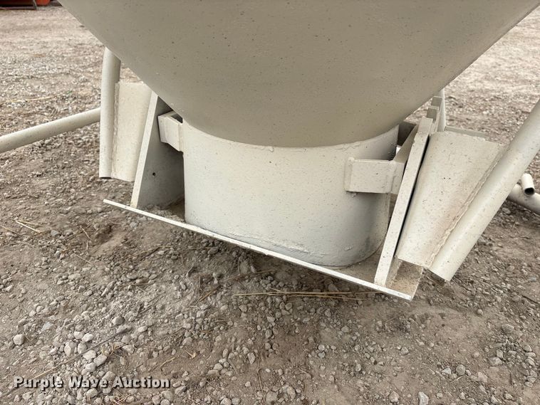 image for item EI5787 Gar-Bro 427-R crane concrete bucket