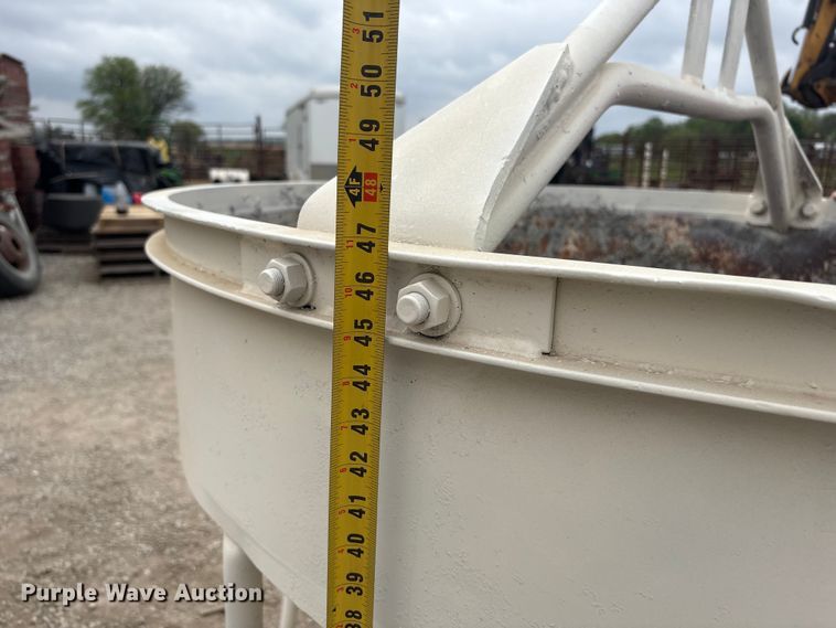 image for item EI5787 Gar-Bro 427-R crane concrete bucket