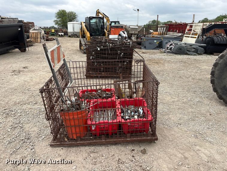 image for item EI5790 Building materials