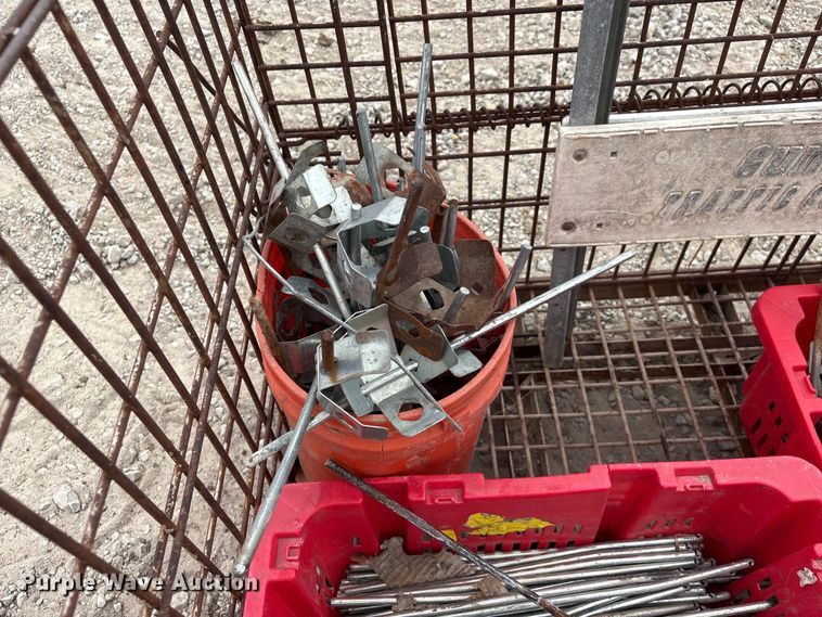image for item EI5790 Building materials