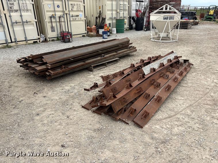 image for item EI5790 Building materials
