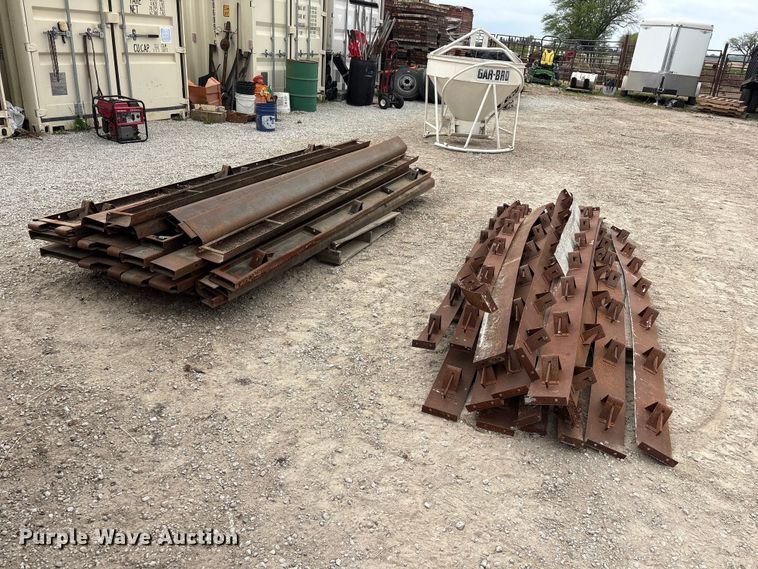 image for item EI5790 Building materials