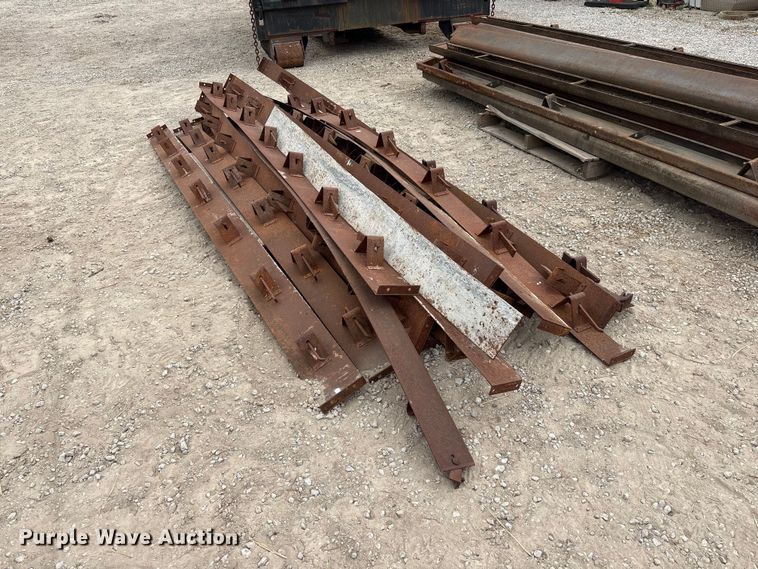 image for item EI5790 Building materials
