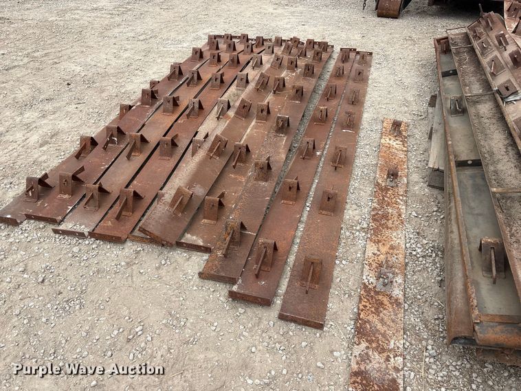 image for item EI5790 Building materials