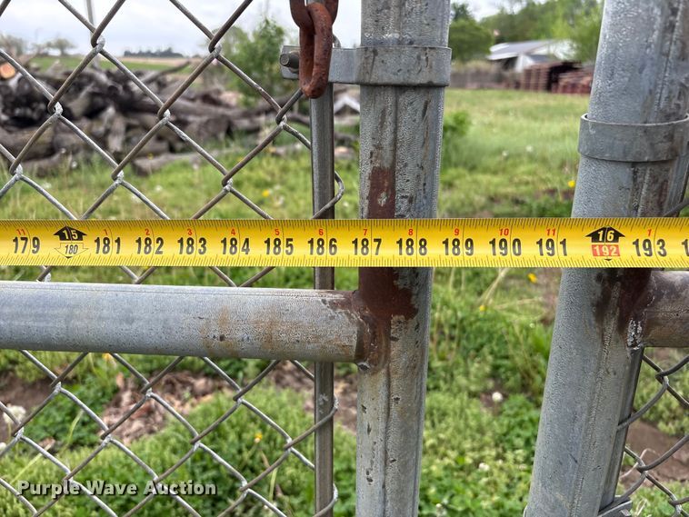 image for item EI5793 (4) fence panels