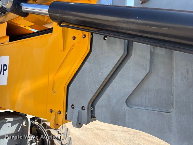 image for item EM8612 2015 Haulotte HA130RTJPRO boom lift