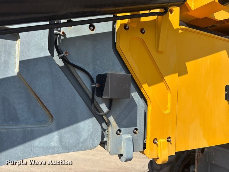 image for item EM8612 2015 Haulotte HA130RTJPRO boom lift