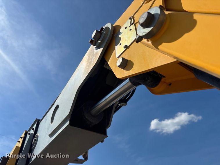 image for item EM8612 2015 Haulotte HA130RTJPRO boom lift