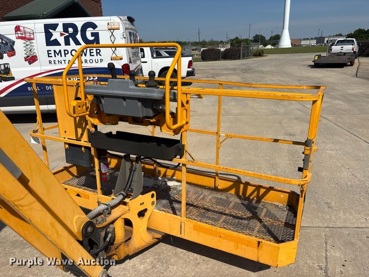 image for item EM8612 2015 Haulotte HA130RTJPRO boom lift