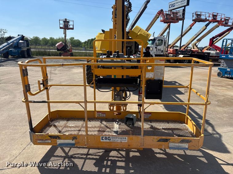 image for item EM8612 2015 Haulotte HA130RTJPRO boom lift