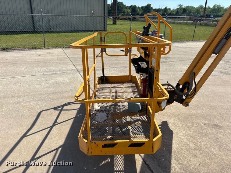 image for item EM8612 2015 Haulotte HA130RTJPRO boom lift