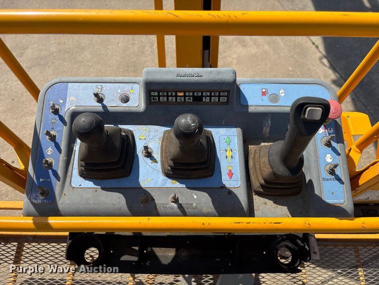 image for item EM8612 2015 Haulotte HA130RTJPRO boom lift