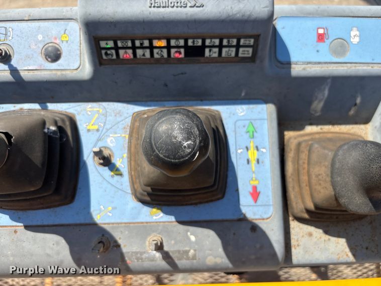 image for item EM8612 2015 Haulotte HA130RTJPRO boom lift