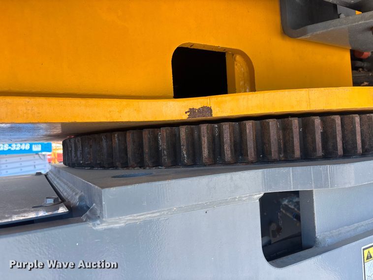 image for item EM8612 2015 Haulotte HA130RTJPRO boom lift