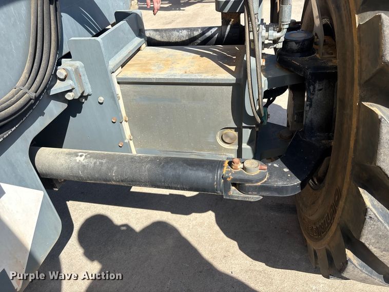 image for item EM8612 2015 Haulotte HA130RTJPRO boom lift