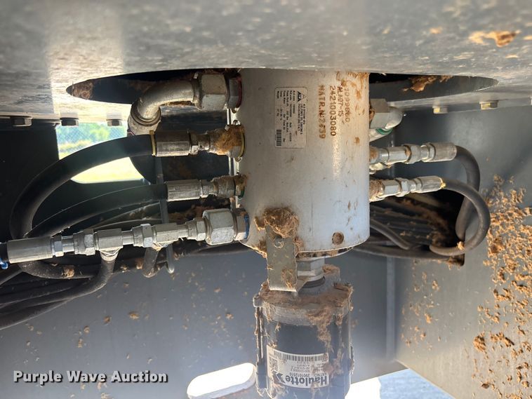 image for item EM8612 2015 Haulotte HA130RTJPRO boom lift