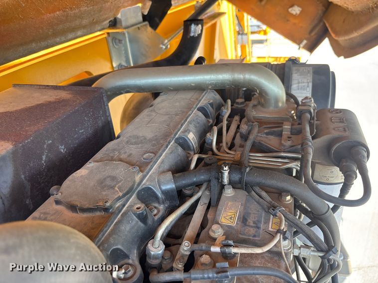 image for item EM8612 2015 Haulotte HA130RTJPRO boom lift