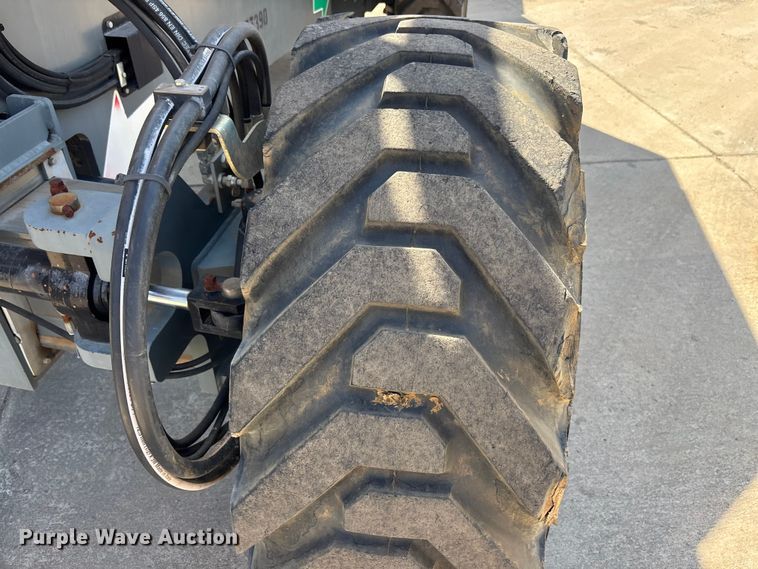 image for item EM8612 2015 Haulotte HA130RTJPRO boom lift