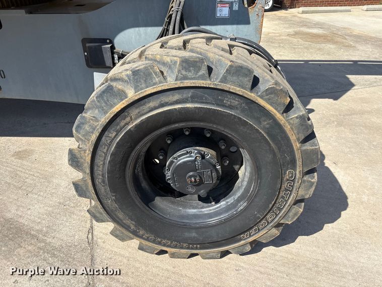 image for item EM8612 2015 Haulotte HA130RTJPRO boom lift