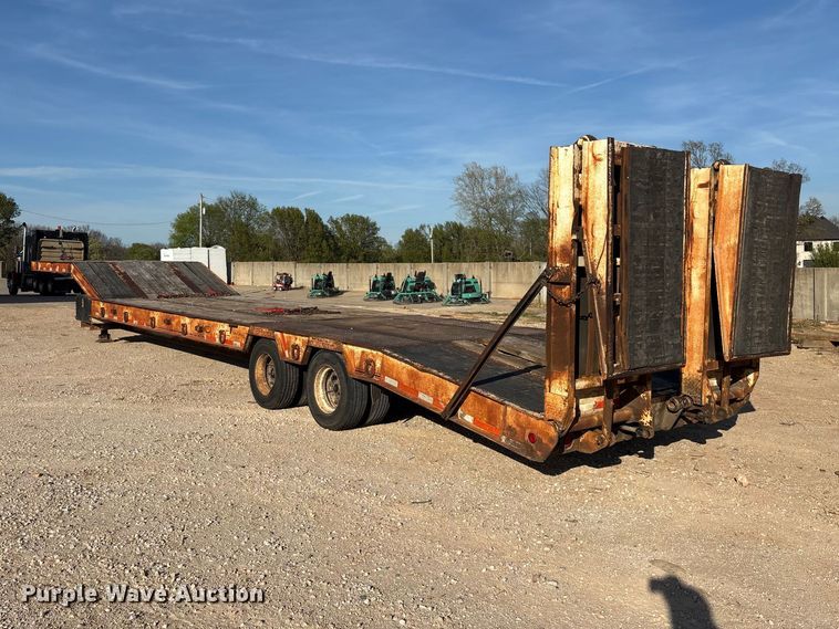 image for item EO4177 1996 Trailboss drop deck equipment trailer