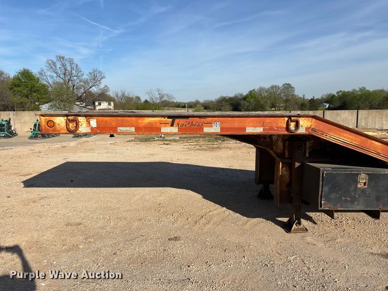 image for item EO4177 1996 Trailboss drop deck equipment trailer