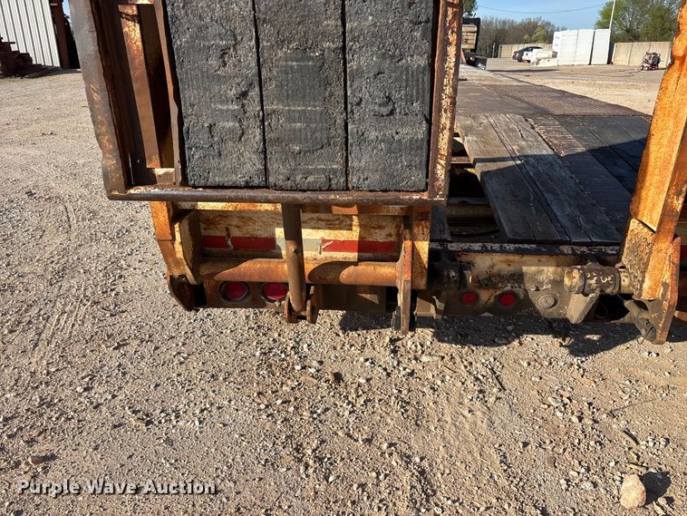 image for item EO4177 1996 Trailboss drop deck equipment trailer