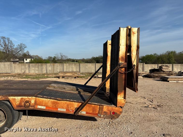 image for item EO4177 1996 Trailboss drop deck equipment trailer