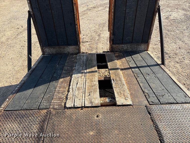 image for item EO4177 1996 Trailboss drop deck equipment trailer