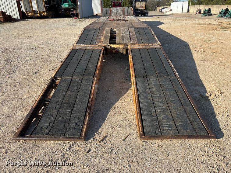 image for item EO4177 1996 Trailboss drop deck equipment trailer