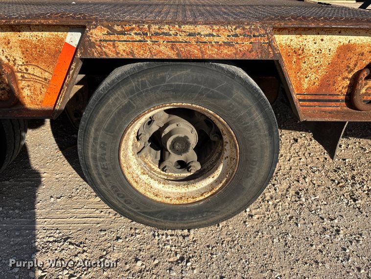 image for item EO4177 1996 Trailboss drop deck equipment trailer