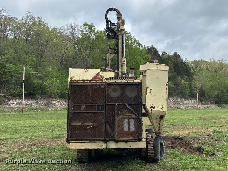 image for item EO4180 2001 Ingersoll Rand CM695D drilling rig