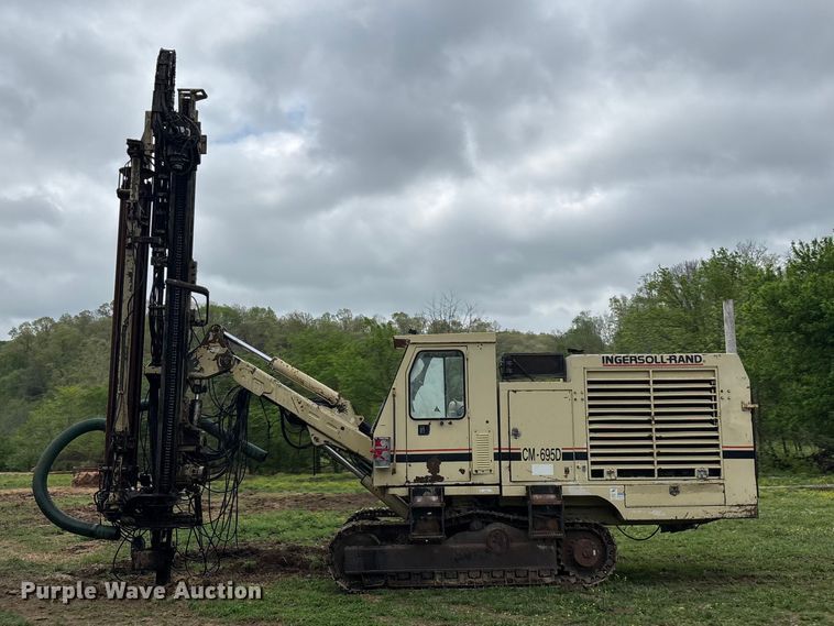 image for item EO4180 2001 Ingersoll Rand CM695D drilling rig