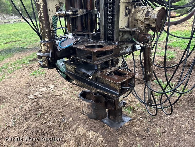 image for item EO4180 2001 Ingersoll Rand CM695D drilling rig