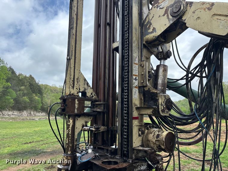 image for item EO4180 2001 Ingersoll Rand CM695D drilling rig