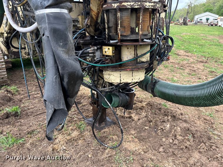 image for item EO4180 2001 Ingersoll Rand CM695D drilling rig