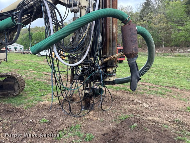 image for item EO4180 2001 Ingersoll Rand CM695D drilling rig