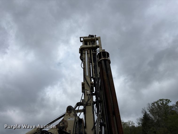 image for item EO4180 2001 Ingersoll Rand CM695D drilling rig