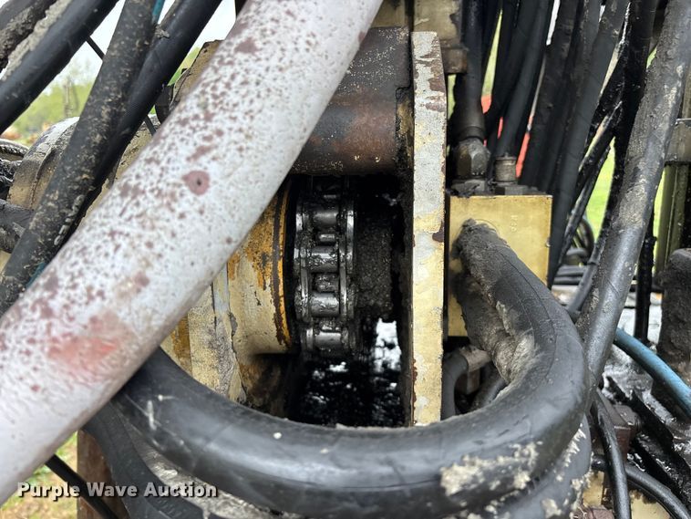 image for item EO4180 2001 Ingersoll Rand CM695D drilling rig