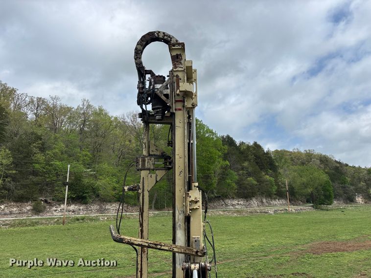 image for item EO4180 2001 Ingersoll Rand CM695D drilling rig