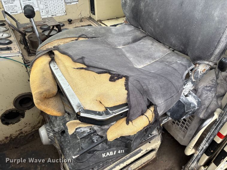 image for item EO4180 2001 Ingersoll Rand CM695D drilling rig