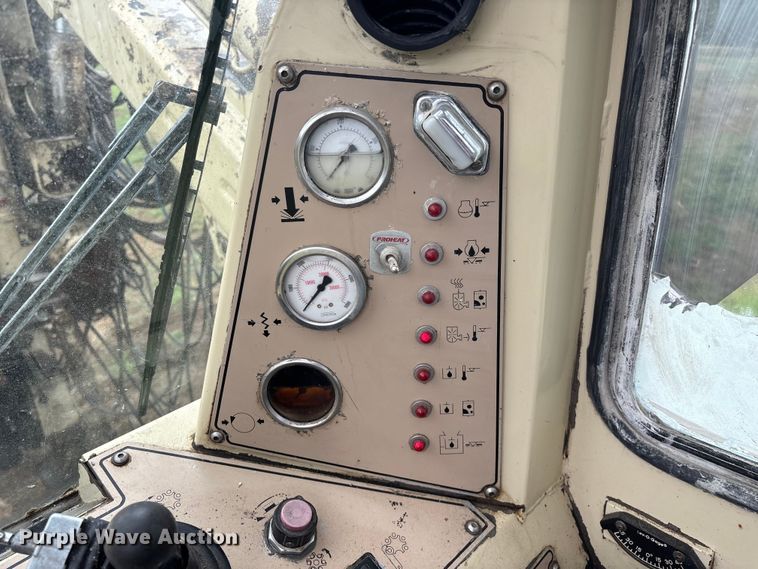 image for item EO4180 2001 Ingersoll Rand CM695D drilling rig